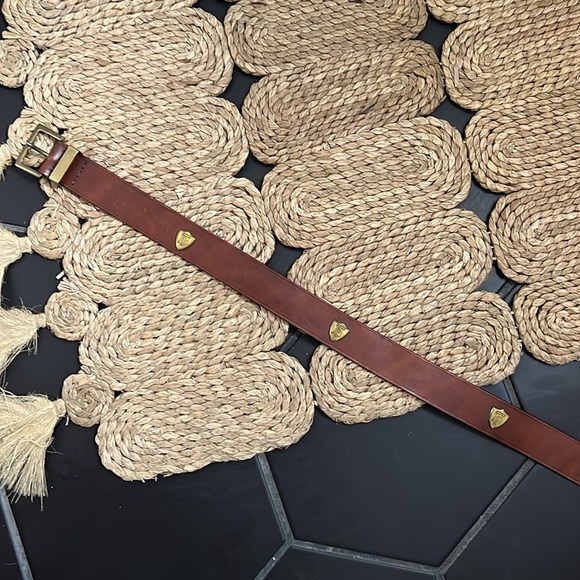 RARE: Vtg Burberry Leather Belt with Gold Hardware - Picture 6 of 8